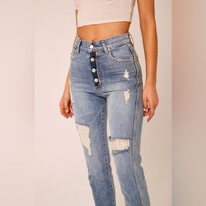 Revice Denim Dream Fit Sweet Monday Light Blue Wash Distressed Jeans Size 26